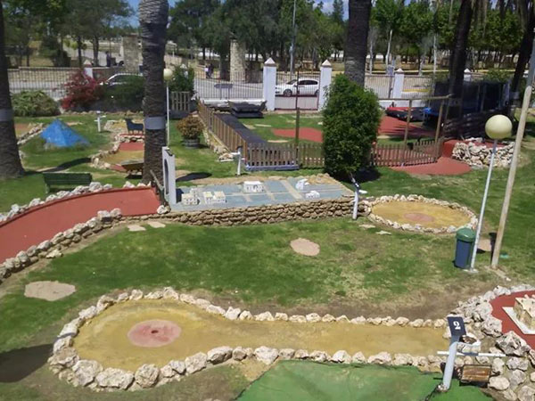 MiniGolf Cafetería – Restaurante-Celebraciones