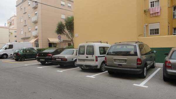 El Cartabón gana tres nuevas plazas de aparcamiento