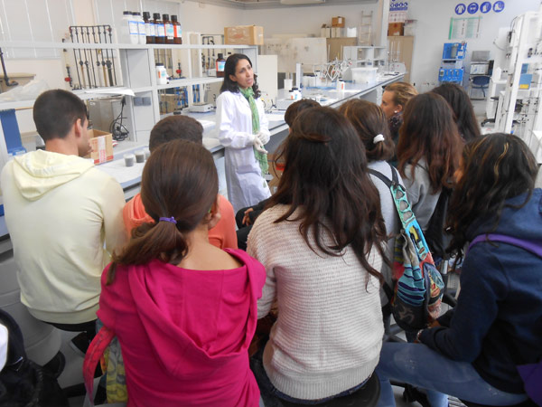 Más de 1.000 alumnos participarán en el programa VII ‘Ciencias Around You’ en la UCA