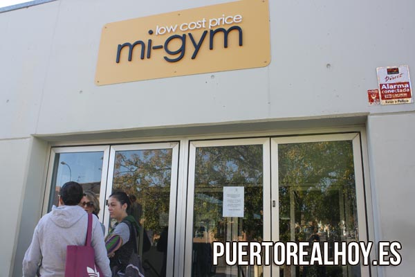 Paseando por Puerto Real: “Mi-Gym y el Comp. Mpal de Piscinas”