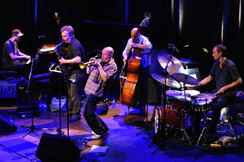 Atomic, Peter Evans y Zebulón Trío dan vida al XII Campus Jazz en el Teatro Principal