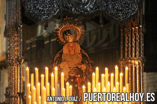 Virgen de la Soledad en su salida procesional.