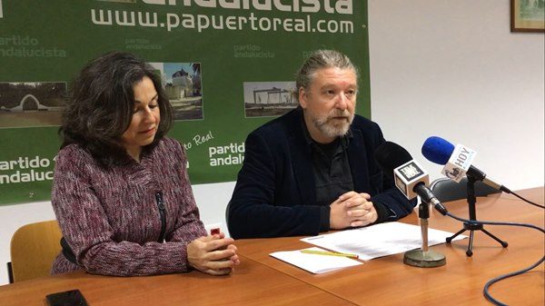 Maribel Peinado y Jesús Plaza, en rueda de prensa. 