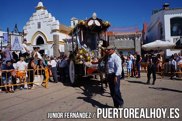 La Hermandad de El Rocío de Puerto Real cruzó Bajo Guía rumbo a La Aldea