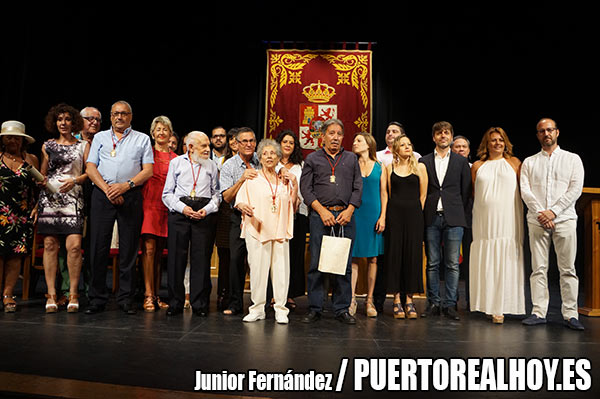 María Mey y Antonio Troya fueron nombrados “Hijos Adoptivos” de Puerto Real