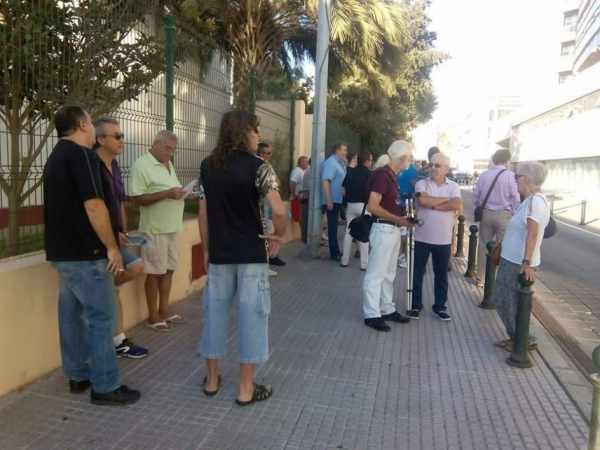 Ex trabajadores de Delphi en los Juzgados de Cádiz