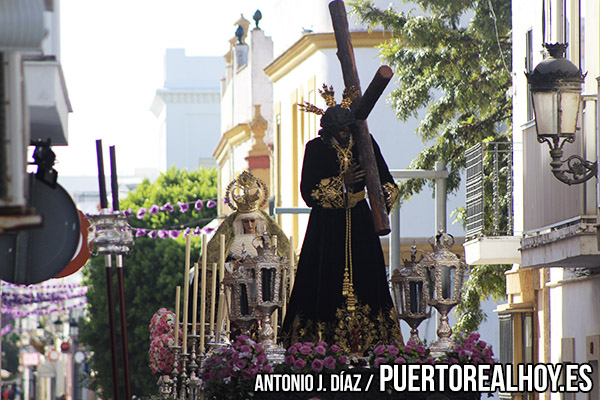 La Hdad. del Nazareno celebró sus 75 años de Bendición y Puesta al Culto por las calles de Puerto Real