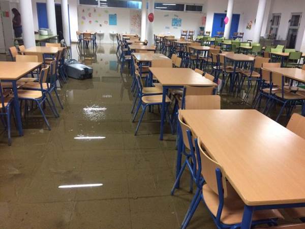 Colegio de Jerez inundado