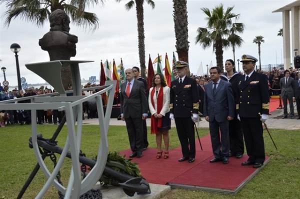 Inauguración de la Plaza al Almirante Cervera en 2014.