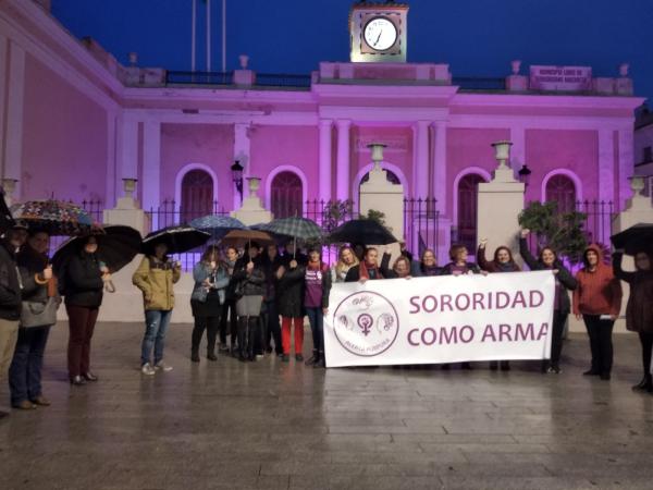 Manifestación contra la violencia de género en la Plaza de Jesús.