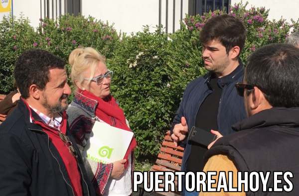 Alfredo Fernández con miembros del Partido Andalucista y AxSí.