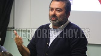 Antonio Baeza, en una asamblea inicial de Podemos