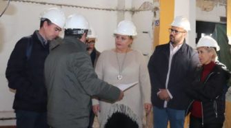 Visita de la Alcaldesa, Elena Amaya, a la remodelación del Mercado de Abastos.