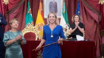 Almudena Martínez en su investidura como Presidenta de la Diputación de Cádiz