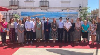 Miembros de la Corporación en la foto de familia