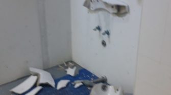 Destrozos en los aseos del Club de Tenis