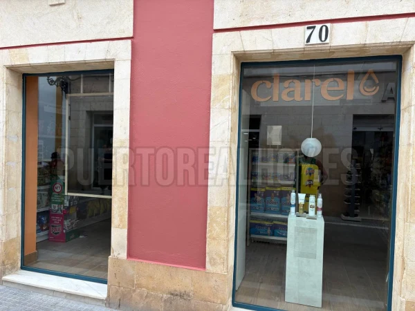 Tienda de Clarel en Puerto Real.