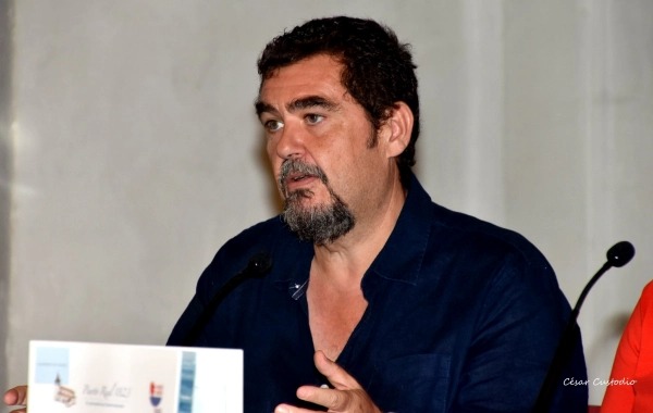 Manuel J. Parodi durante la presentación del cuaderno de paseo sobre el Bicentenario de la Batalla del Trocadero. Foto: César Custodio. 