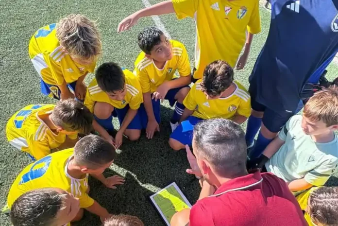 Miembros de la Escuela Cadista de Puerto Real.
