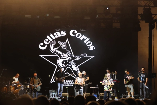 Celtas Cortos en su concierto de Puerto Real. Foto: Ayto. de Puerto Real.